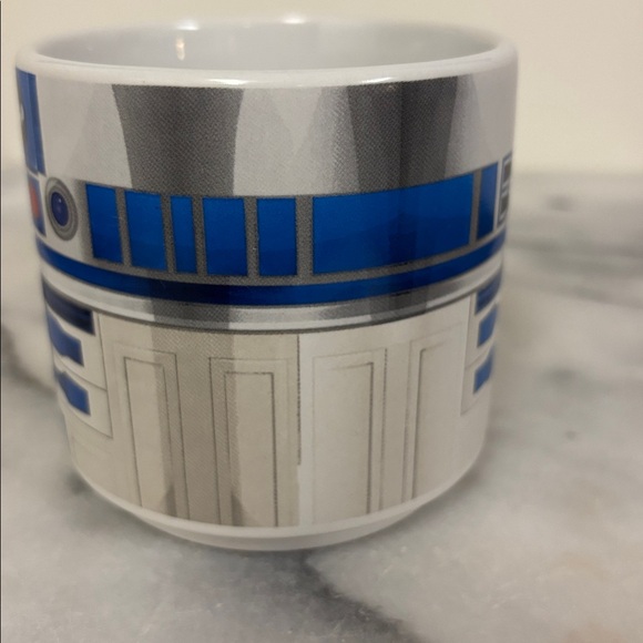 R2-D2 Mug - Picture 3 of 8